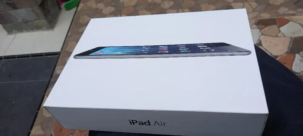 Jual ipad air second like new