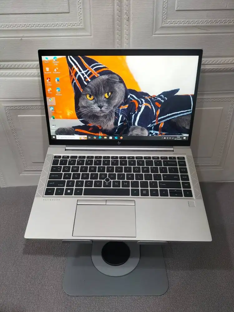 Laptop Ngoding Simple & Elegan | HP Elitebook 845 G8