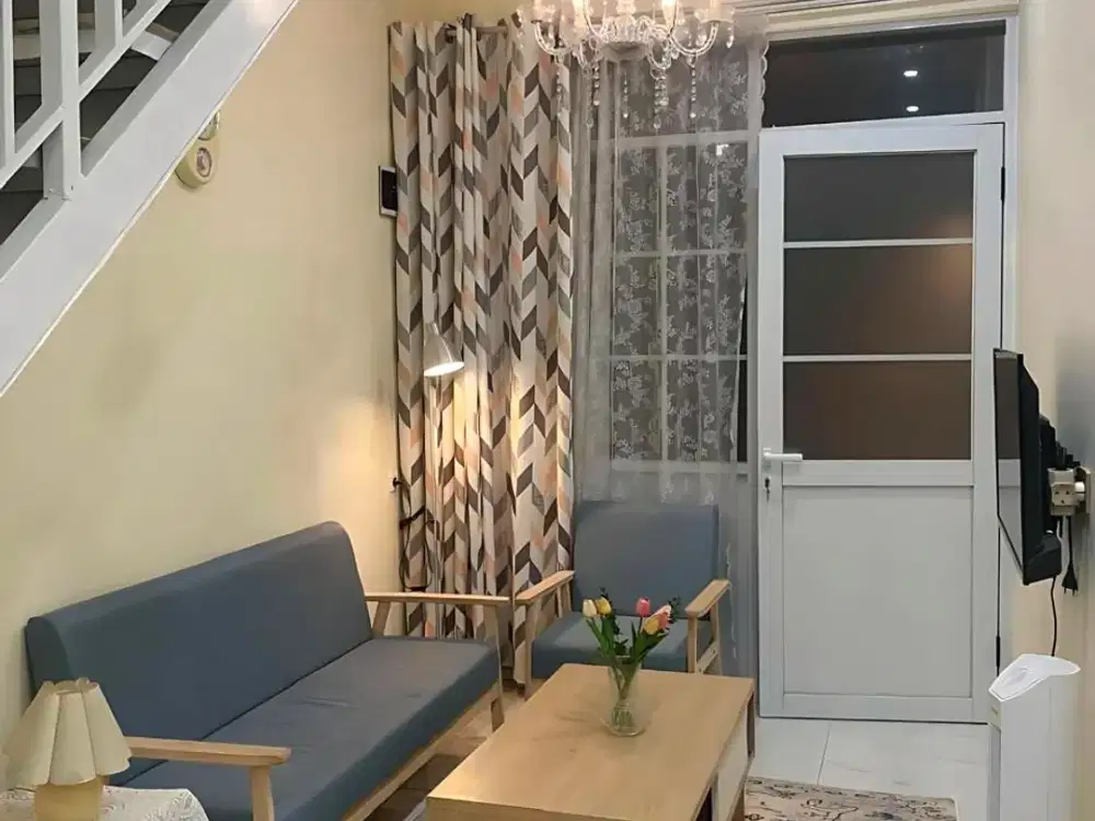 RUMAH TIGA LANTAI KAWASAN CIBEUNYING MASUK MOTOR
