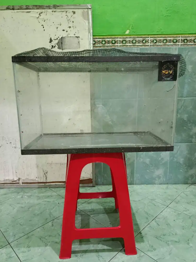 Aquarium (60 cm)
