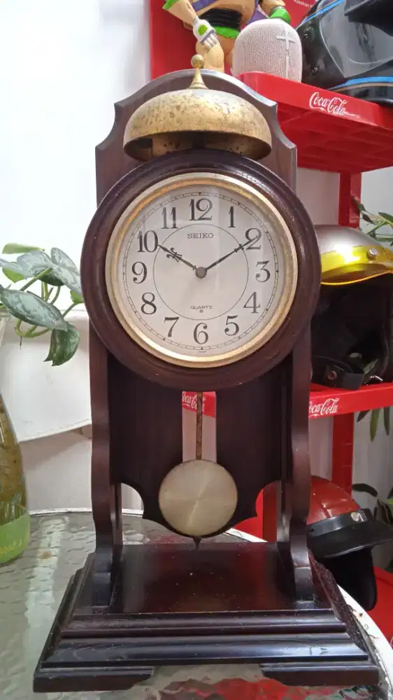 Jam Seiko meja vintage