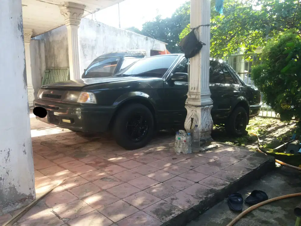 Ford laser 1995 Bensin
