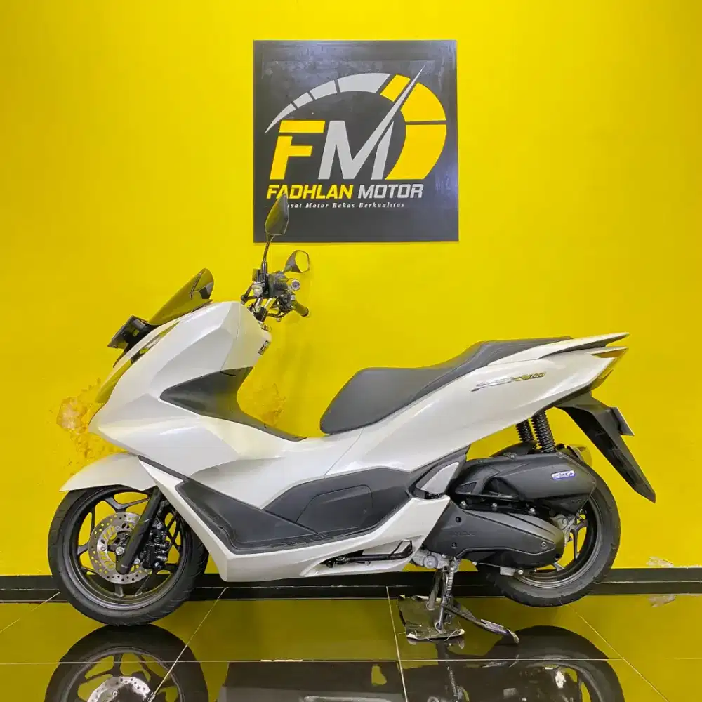 Honda PCX Tahun 2023 Km Low Full Orisinil Joss Istimewa