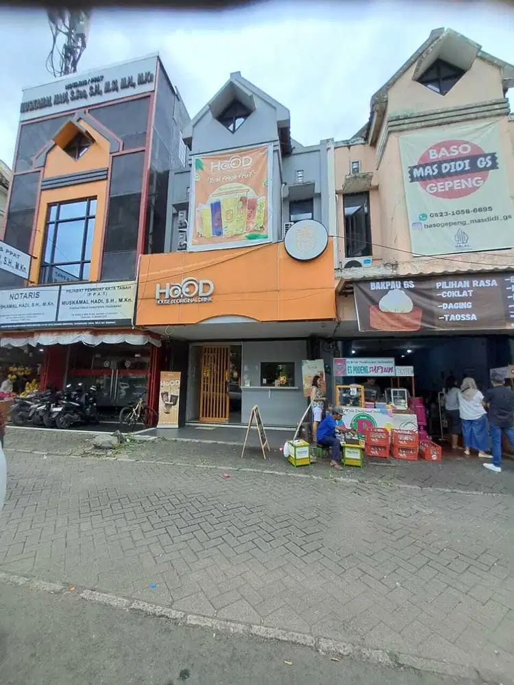 Disewakan Lantai 2 dari Ruko Sektor 1E Blok BD 12 Dibawahnya Cafe