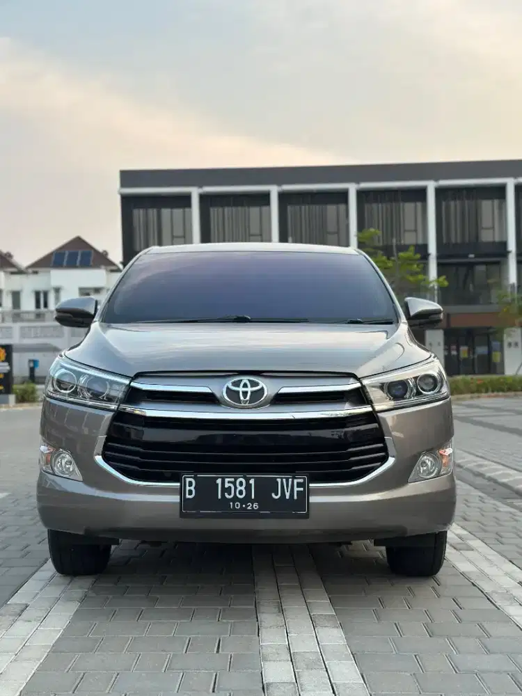 INNOVA REBORN V LUX LOW KM 2.4 AT 2018