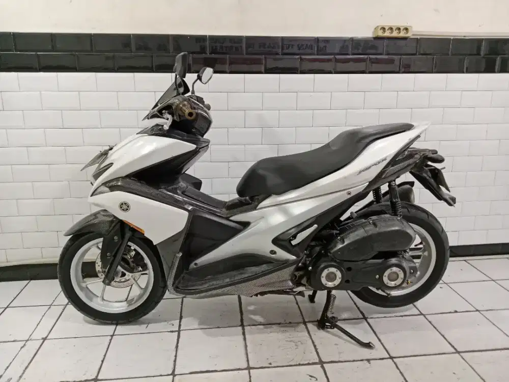 Yamaha aerox tahun 2017 cakep