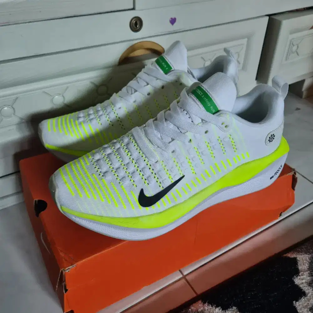 Sepatu Pria Running Nike Reactx Infinity Run 4