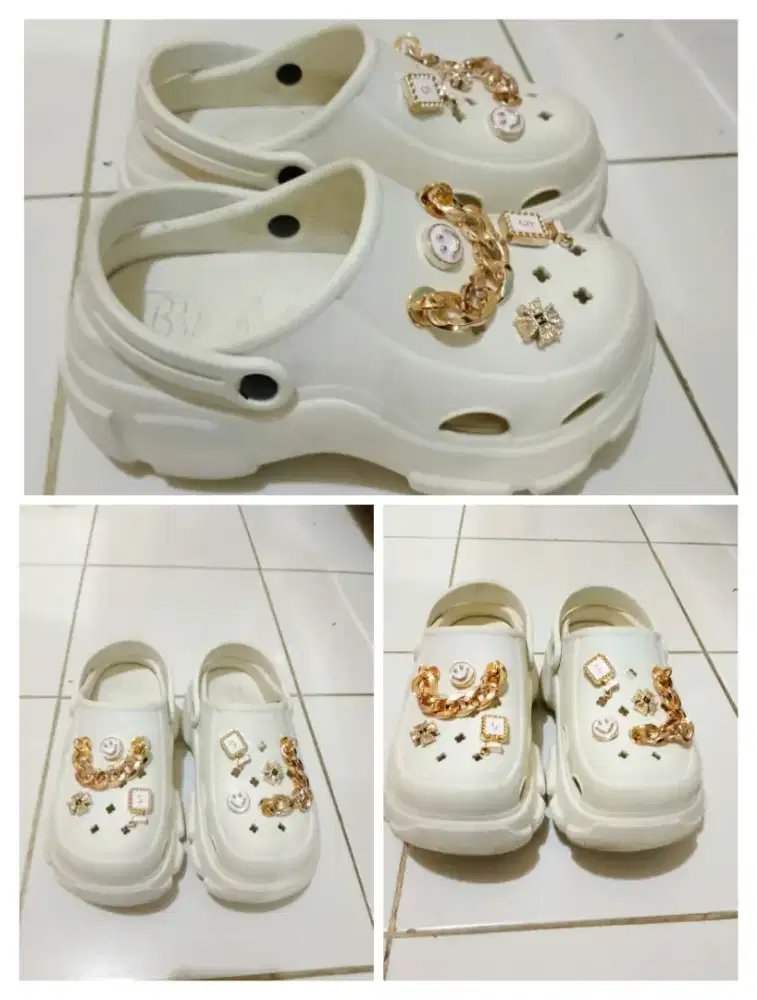 Sendal Crocs warna putih