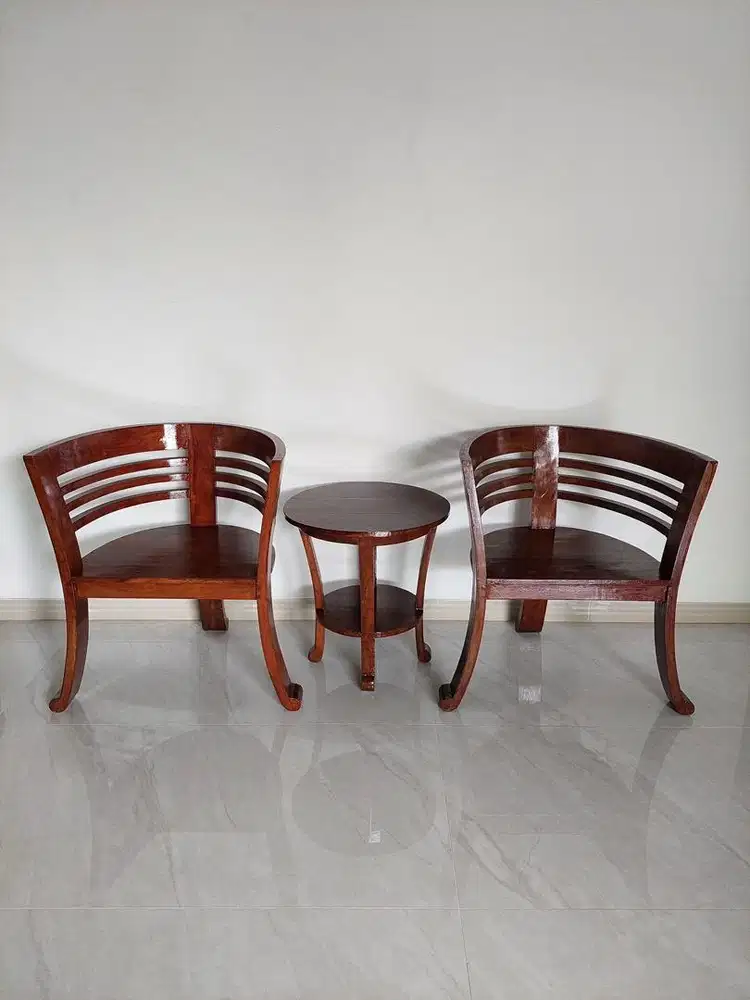 Meja kursi teras