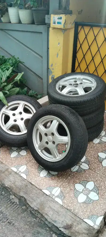 Velg dan ban ring 14