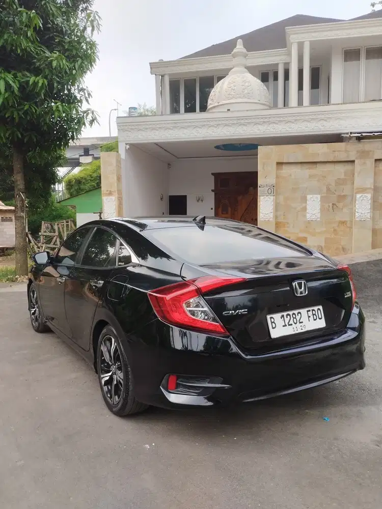 Honda Civic 2017 Bensin