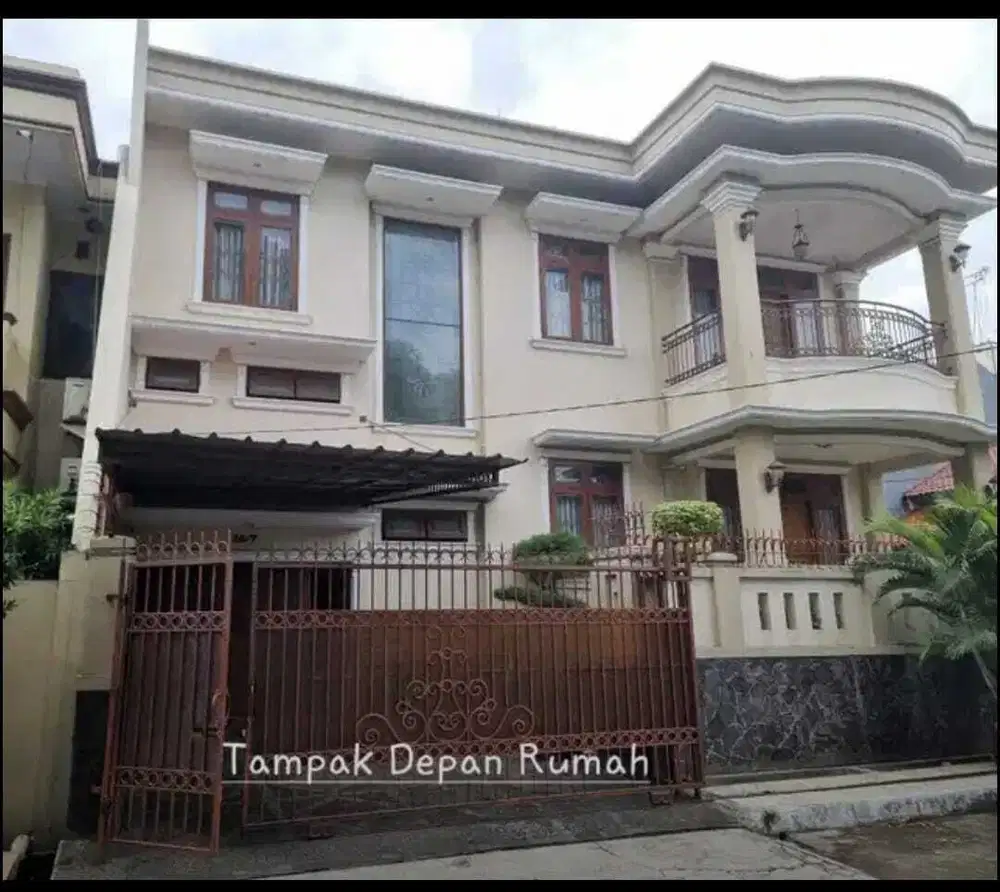 Rumah Mewah American Clasic Furnished  Siap Huni di Duren Sawit