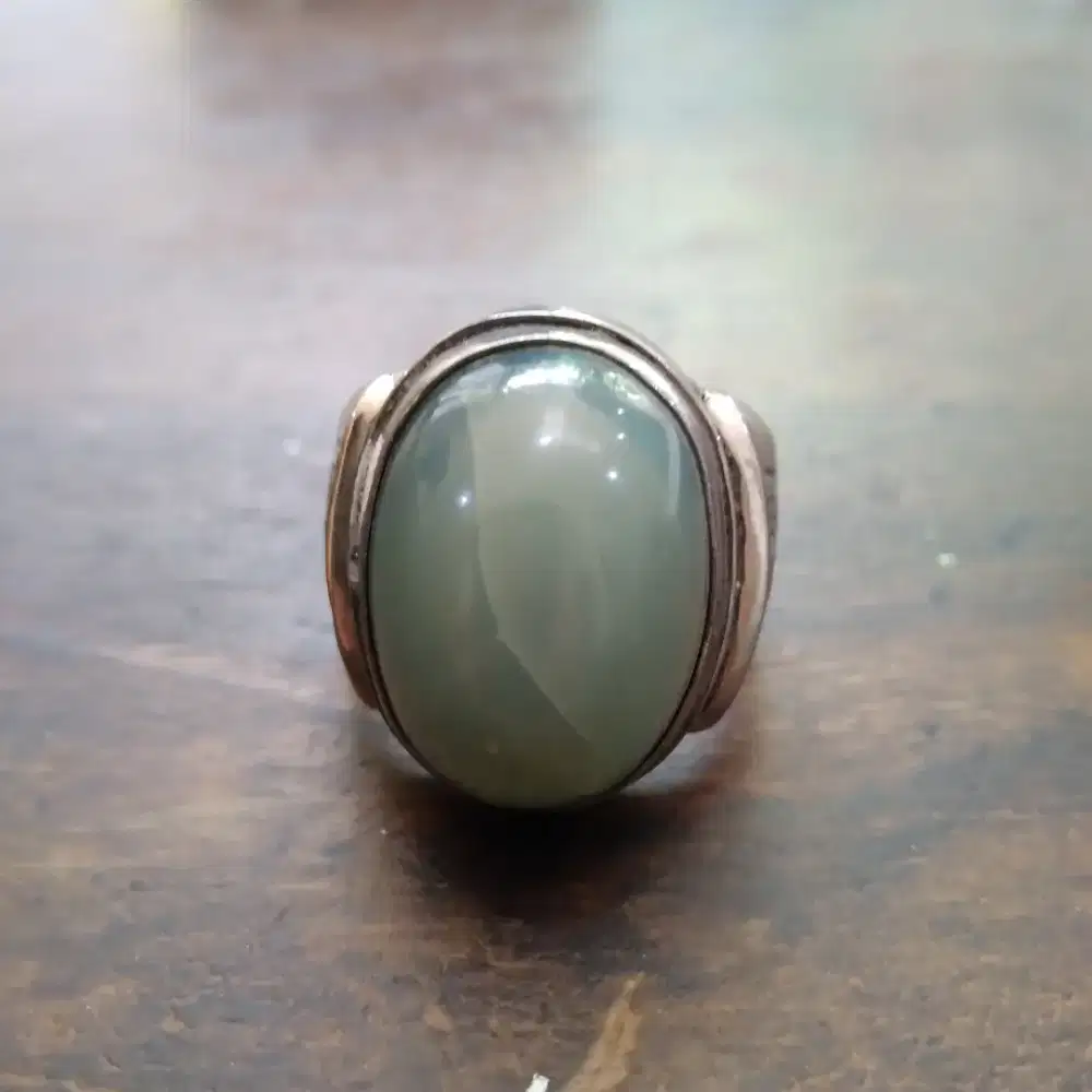 Cincin batu akik giok