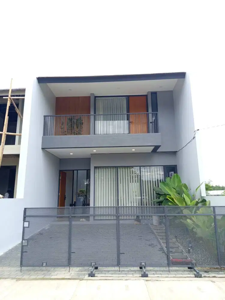 Dijual Rumah Baru Minimalis Multifungsi di Bumi Adipura Bandung