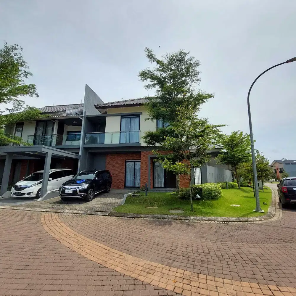 Sewa Rumah di  Kota Baru Parahyangan, Bandung Mewah 2 Lantai