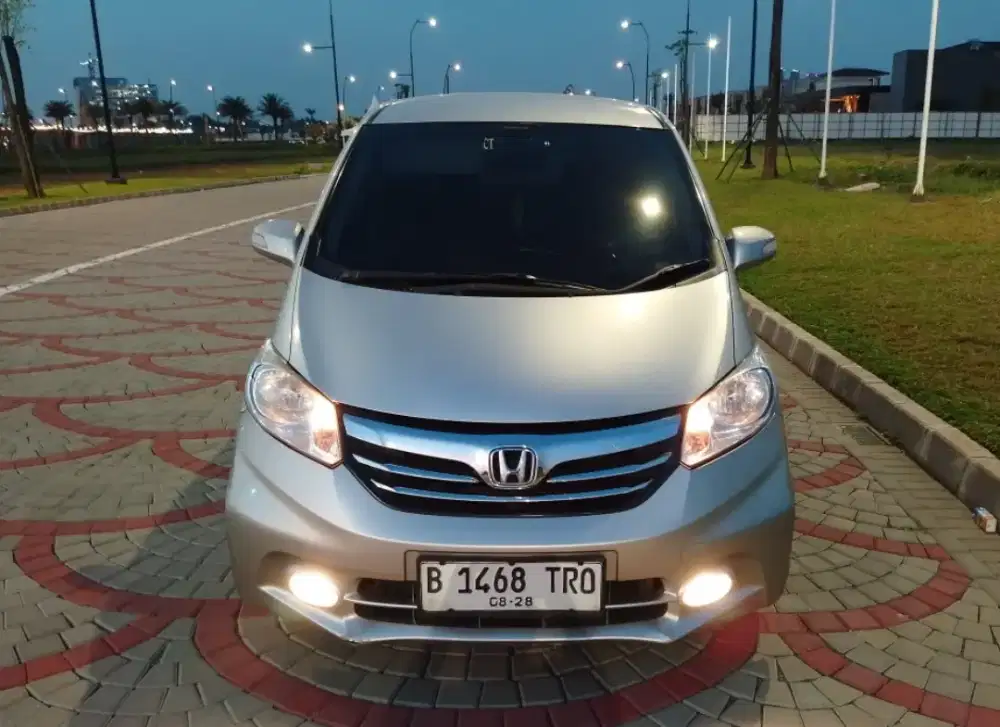 Honda freed at 2013 vsd