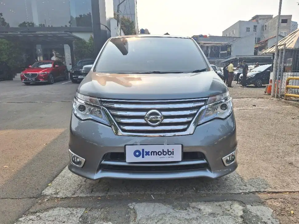 DP MURAH Nissan Serena 2.0 Highway Star Bensin-AT 2018 Abu CWYRB