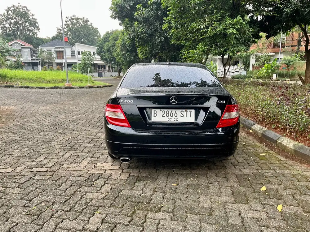Mercedes-Benz C200 2010 Bensin
