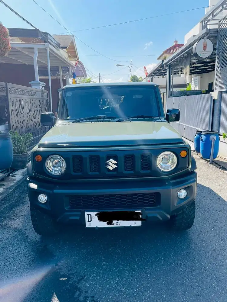 Jimny 4x4 hijau army