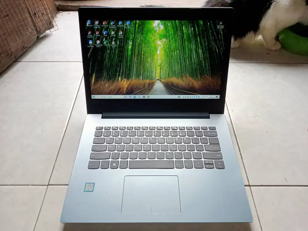 Lenovo Ideapad 320 / Core i3 Gen-6 / SSD 256Gb / 4Gb / 2-3 Jam