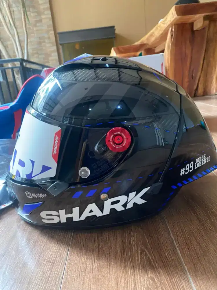 Dijual. Helem.shark