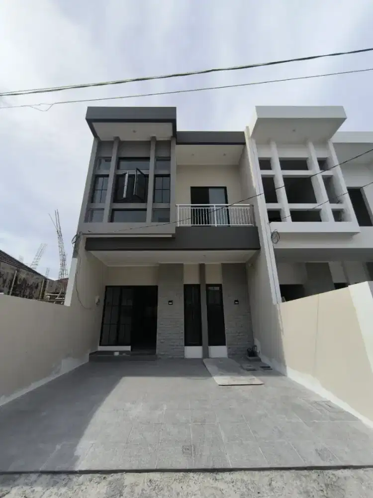 ON PROGRESS, 2 UNIT RUMAH BARU GRESS MINIMALIS DI WISMA MUKTI
