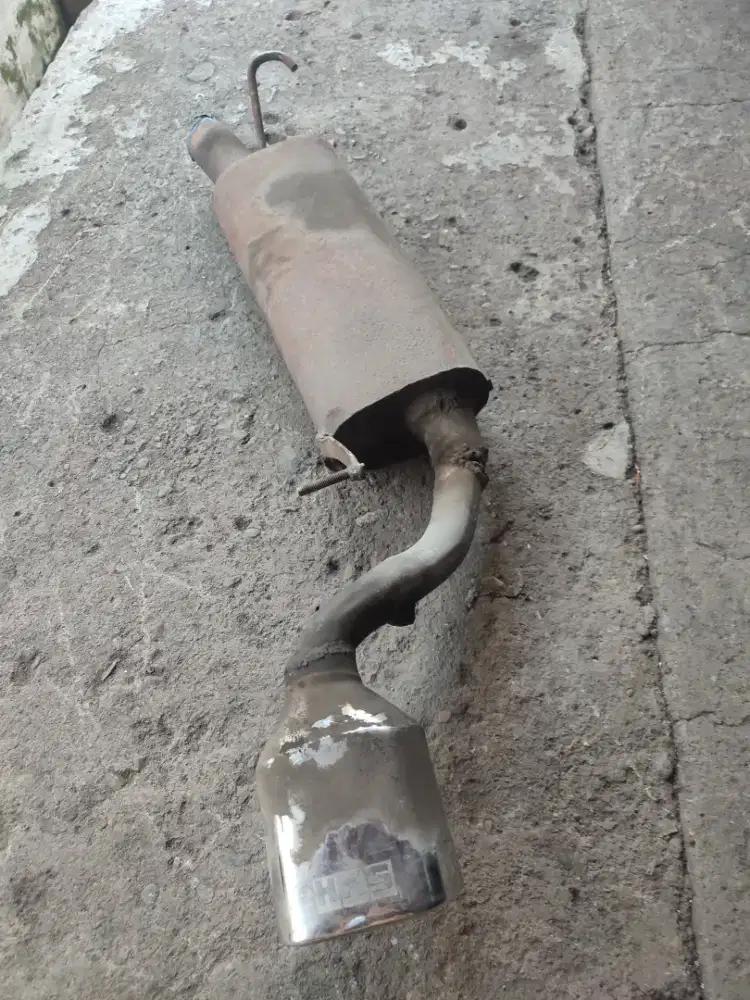Kenalpot merek HKS