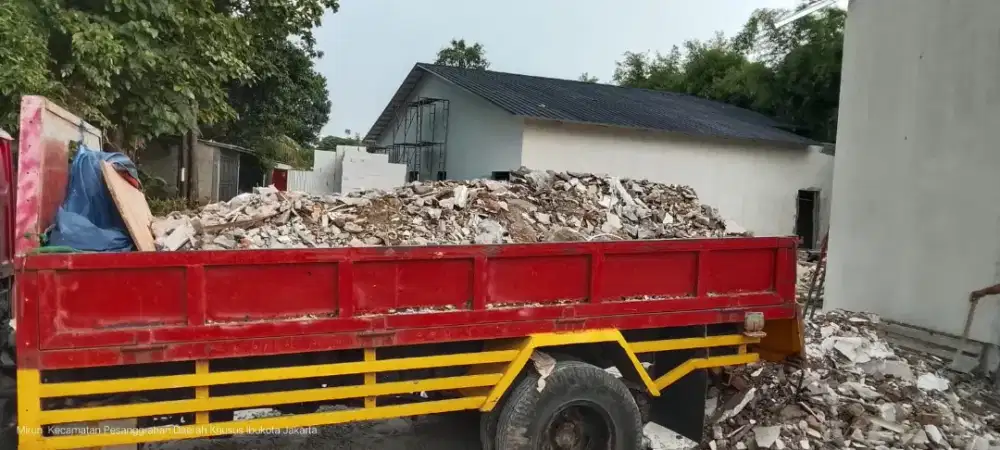 Jasa buang puing dan pengurugan