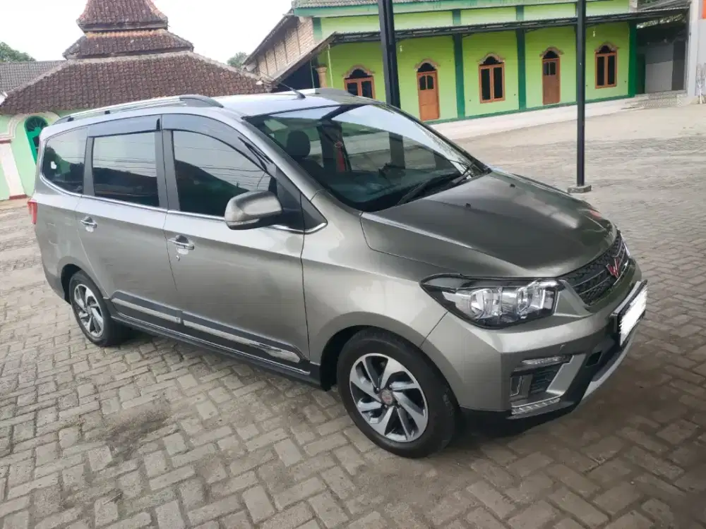 Wuling Confero 1.5 ACT Lux