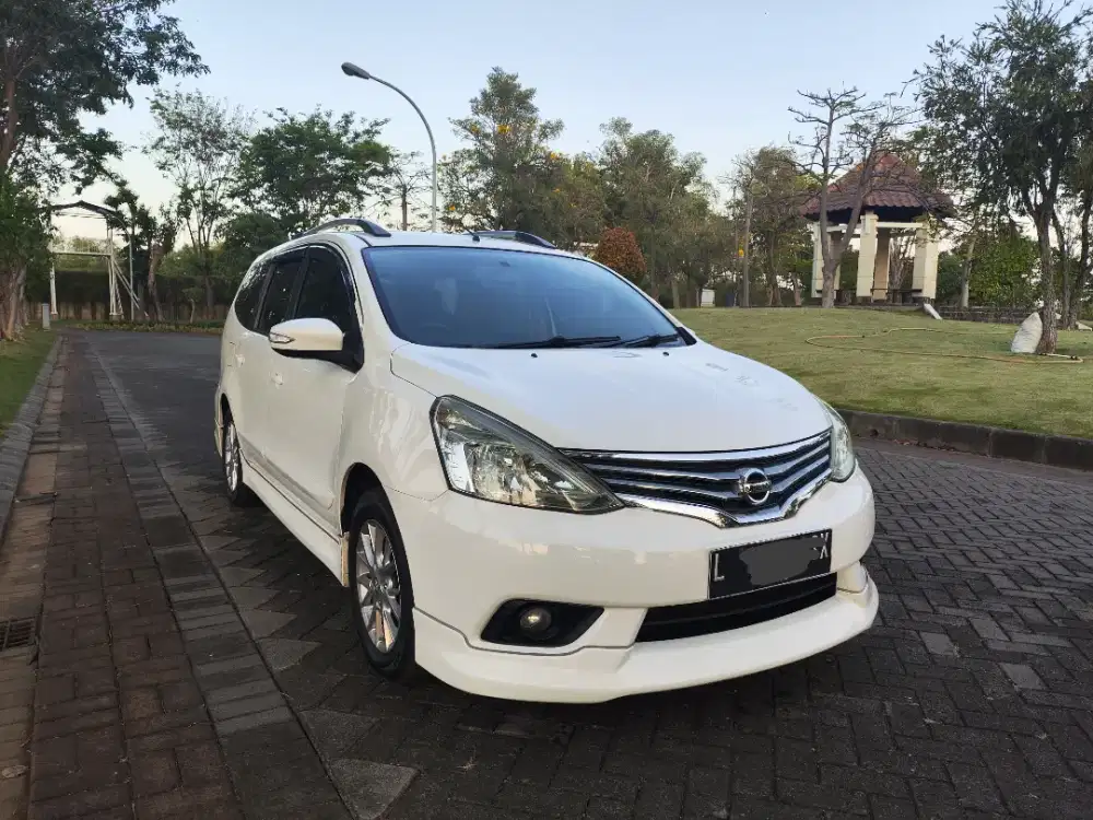 NISSAN GRAND LIVINA XV HWS 1.5 MATIC 2016