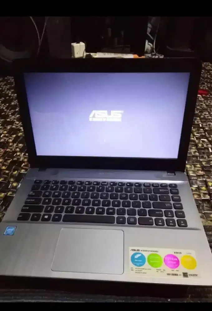 Laptop Asus x441s