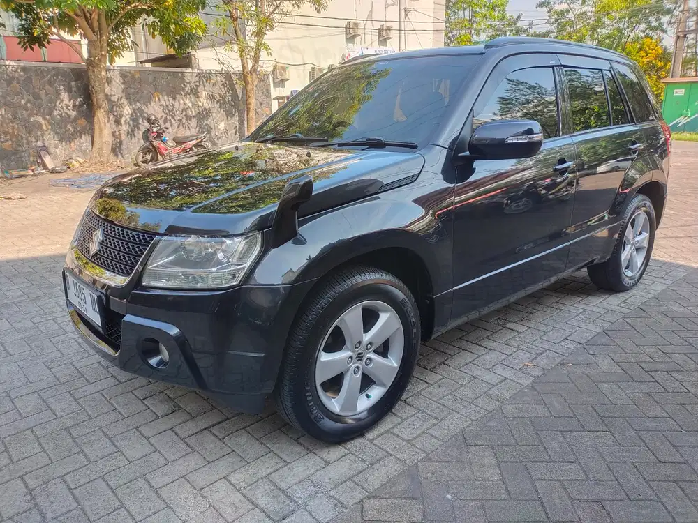 Suzuki Grand vitara jlx matic 2010.. dp 15
