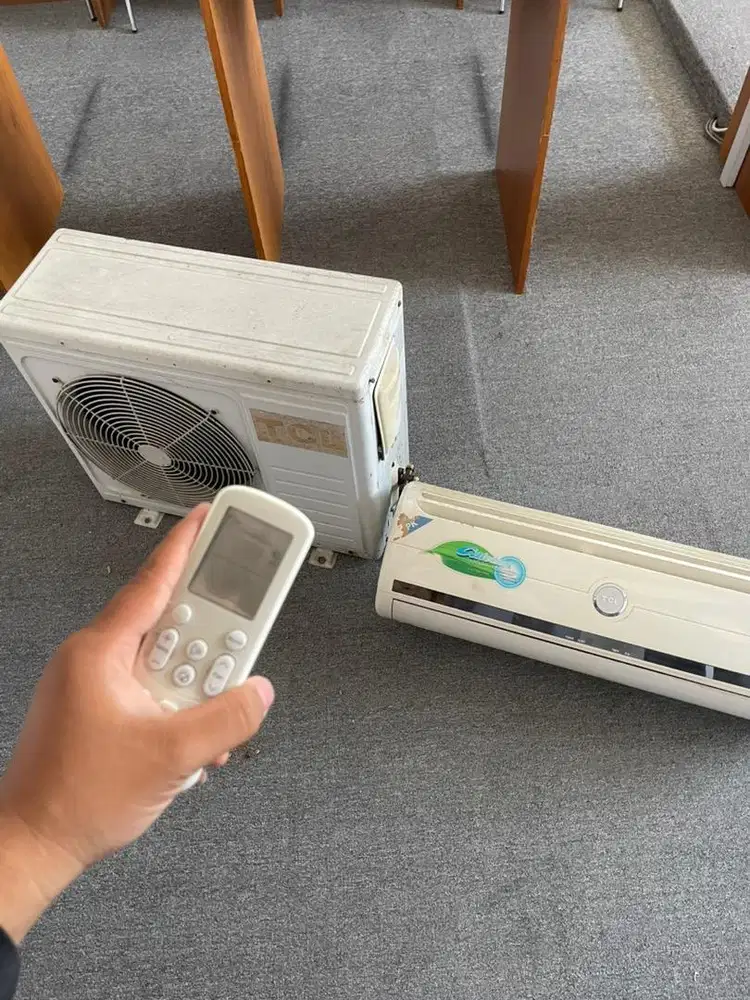 AC TCL Bekas Dingin Maksimal, Kondisi Bagus Siap Pakai!