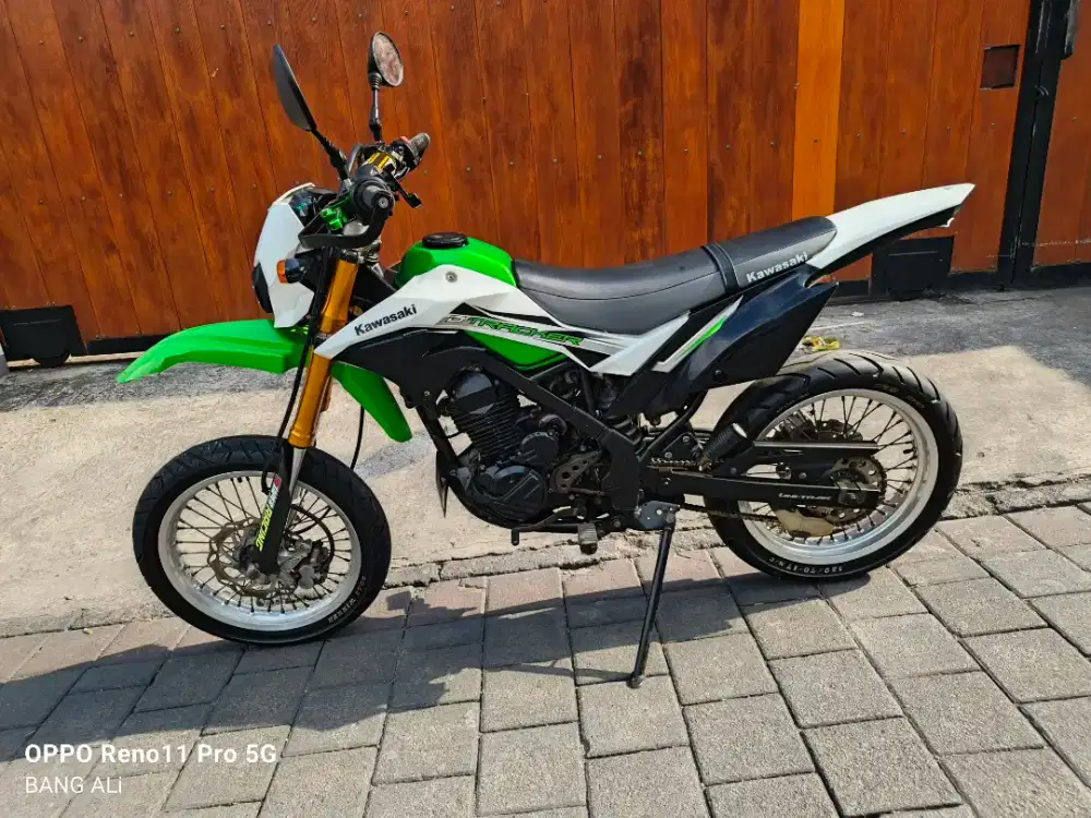 KLX dtreker tahun 2016