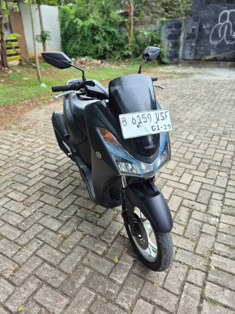 Dijual Yamaha Lexi 125 tahun 2019 pajak hidup panjang mesin bagus