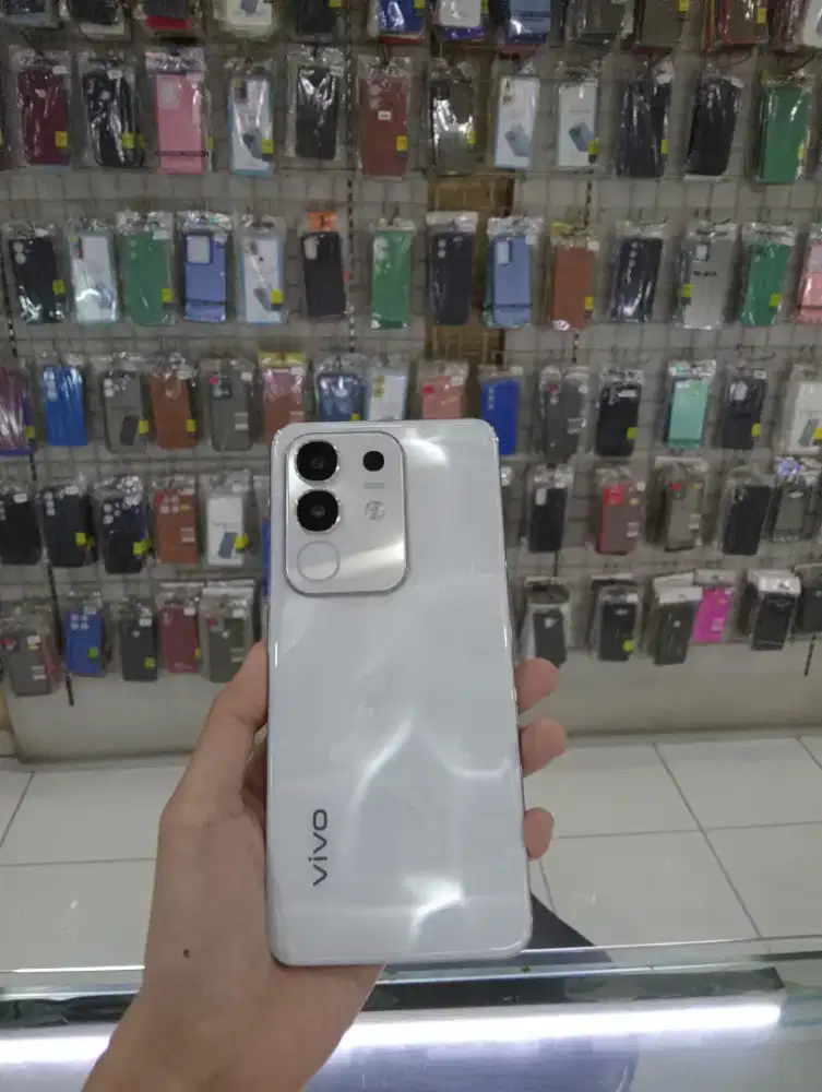 Jual hp Vivo y29 6/128 like new