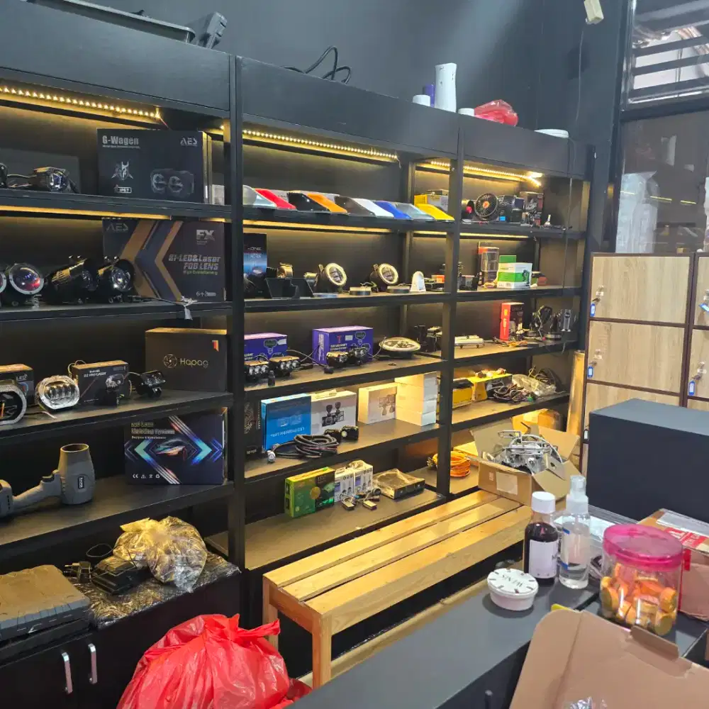 RAK DISPLAY LAMPU TINGGI 2 METER