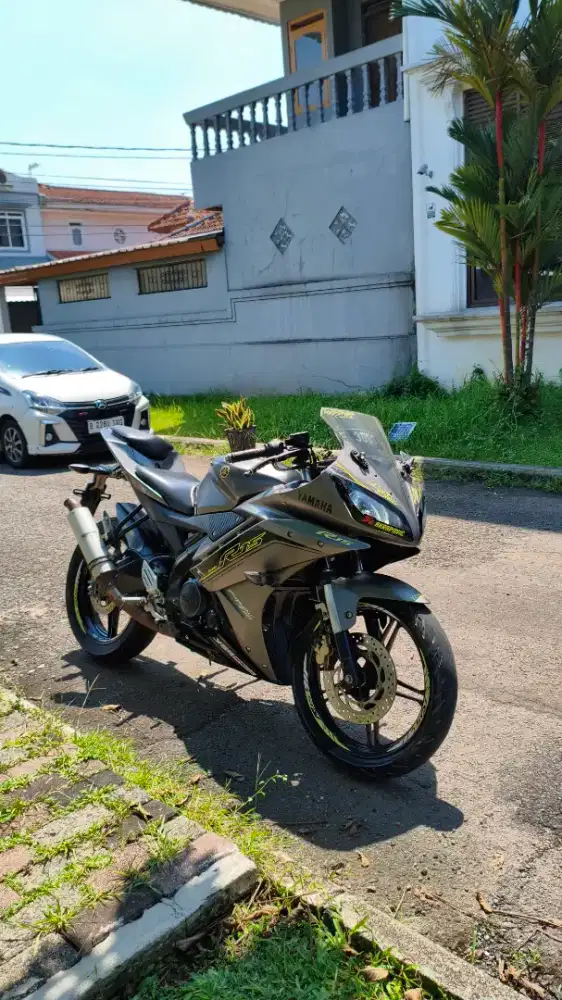 R15 V2 istimewa pribadi