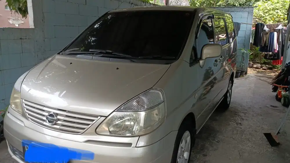 Nissan Serena 2005 Bensin