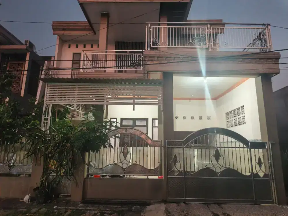 Rumah 2 lantai waru sidoarjo