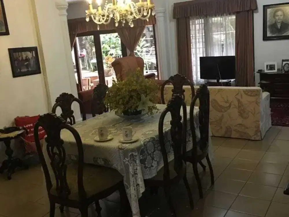Rumah Dago Coblong Jual Cepat Negotible luas dan terawat