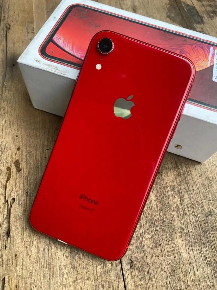 IPHONE XR (RED) 128gb