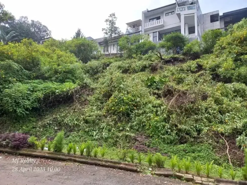 Tanah Dago Resort sudah SHM dan IMB. Kontur up-slope, Resor Dago Pakar