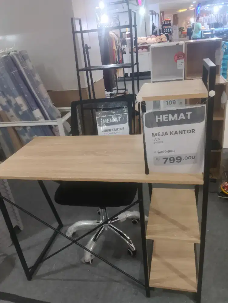 SELMA FAIS MEJA KERJA DAN LYON KURSI KANTOR (MEJA DAN KURSI SET)