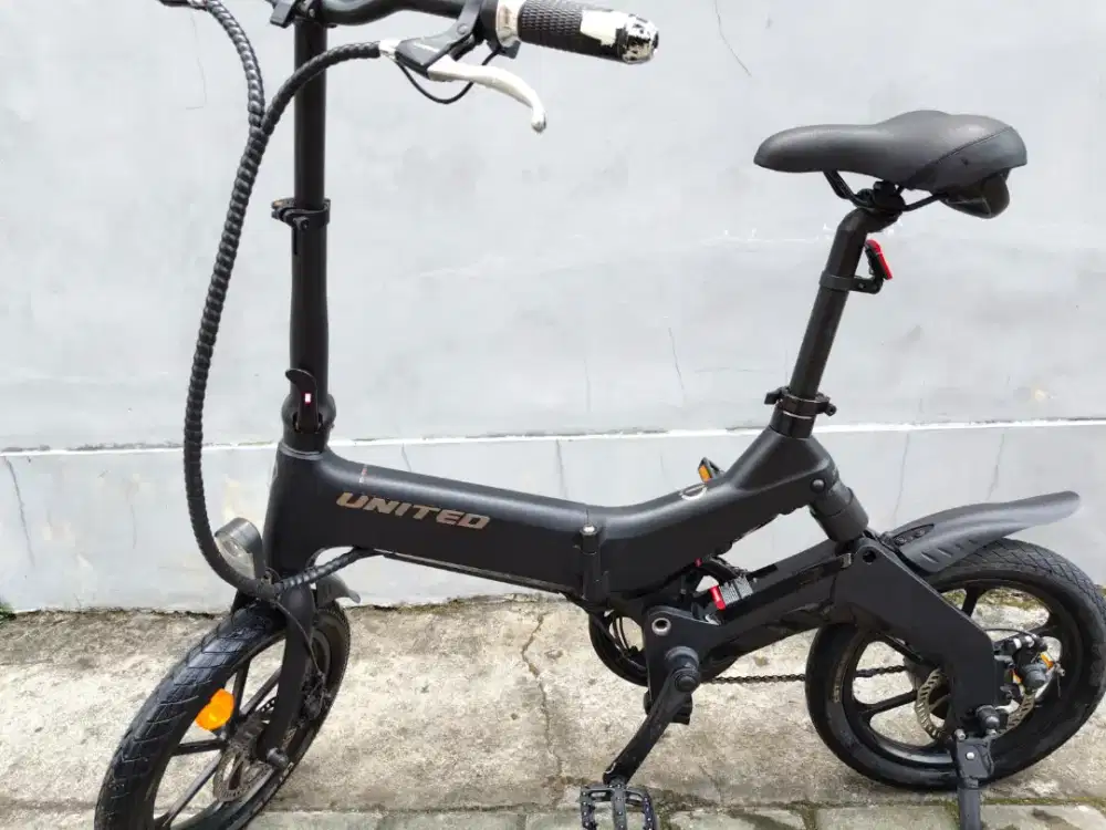 Sepeda Listrik Lipat United IO 16