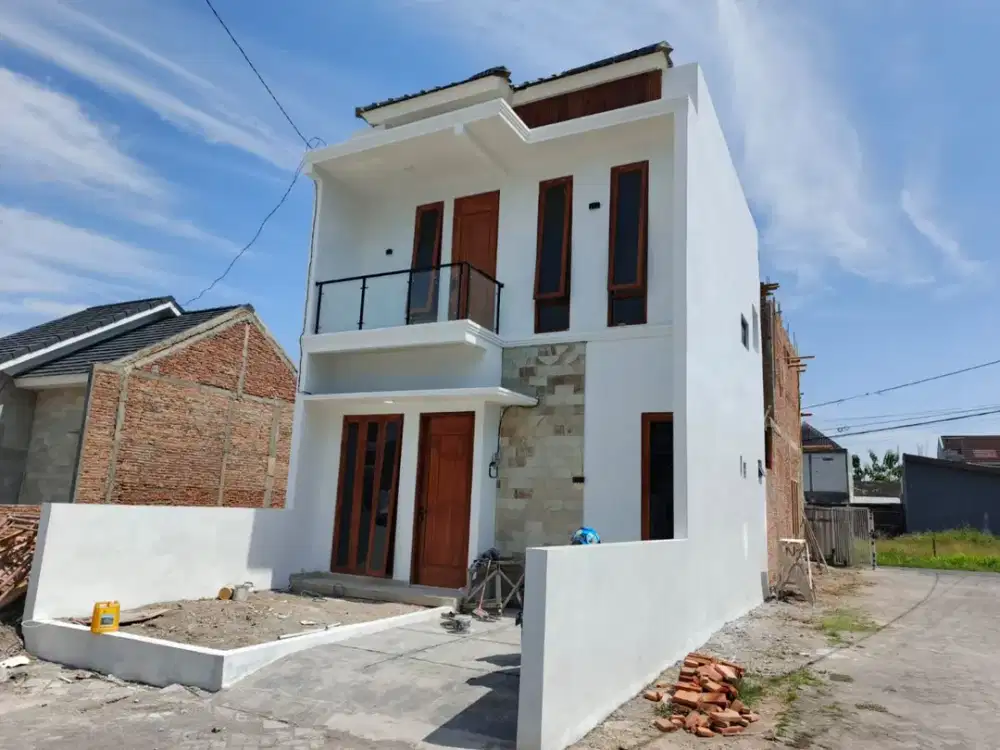 Rumah Murah 600 jt-an 2 Lantai Solo Colomadu dekat Bandara