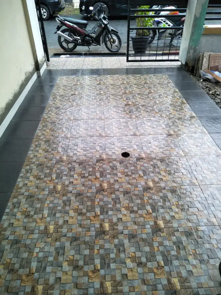 Tukang bangunan borongan dan harian