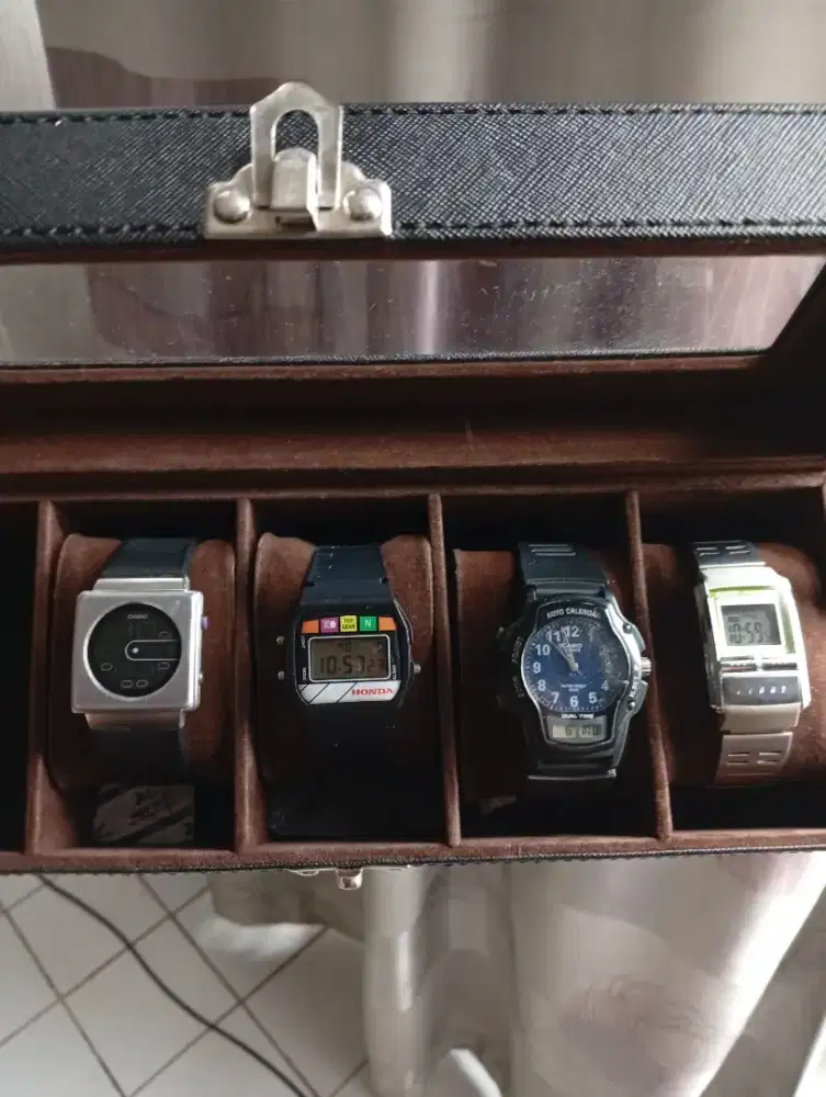 Barter 4 jam vintage jadi 1