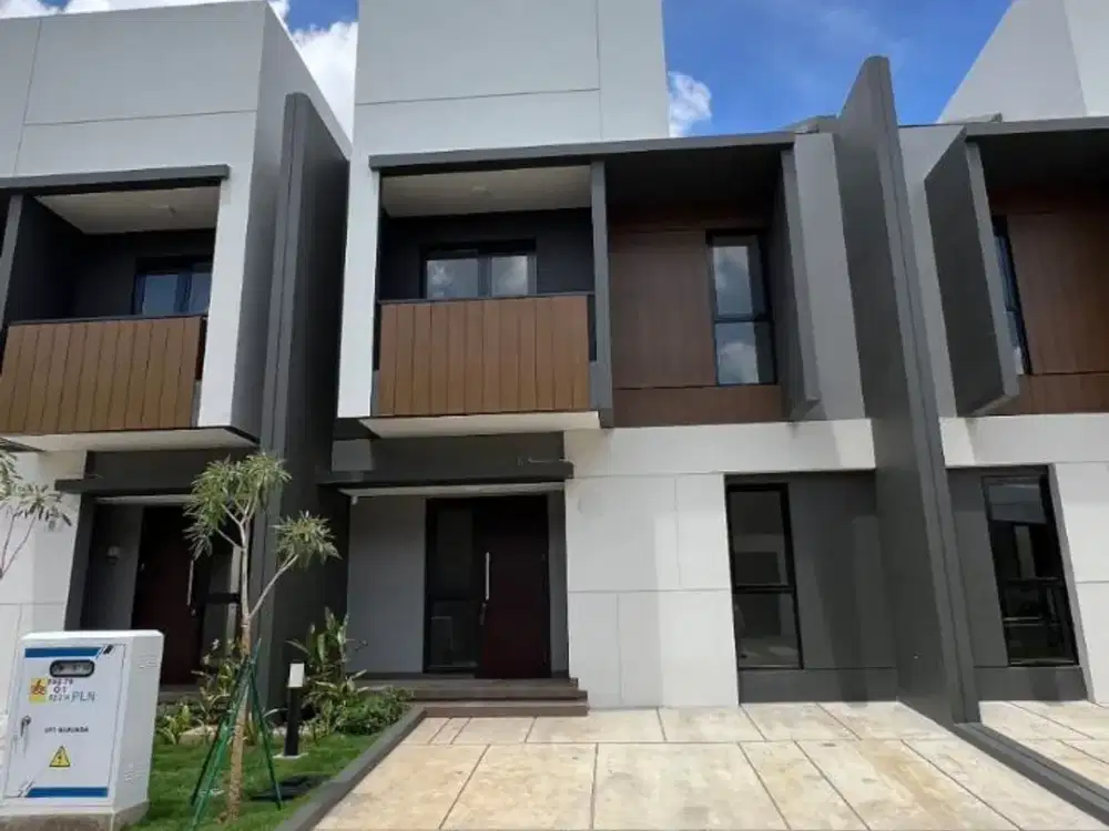 DISEWA TERMURAH RUMAH BARU CLUSTER REGIA DELUXE SUMMARECON CROWN