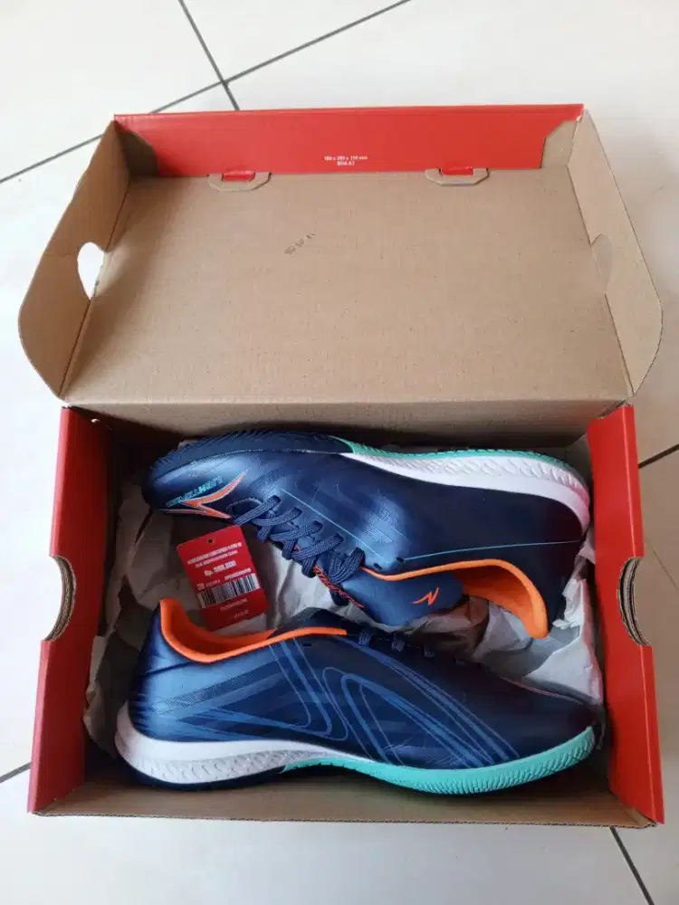 Sepatu Futsal Specs Accelerator Lightspeed 4 Pro, Baru Fullset lengkap